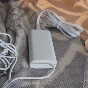 Samsung White Charging Adapter with Cable